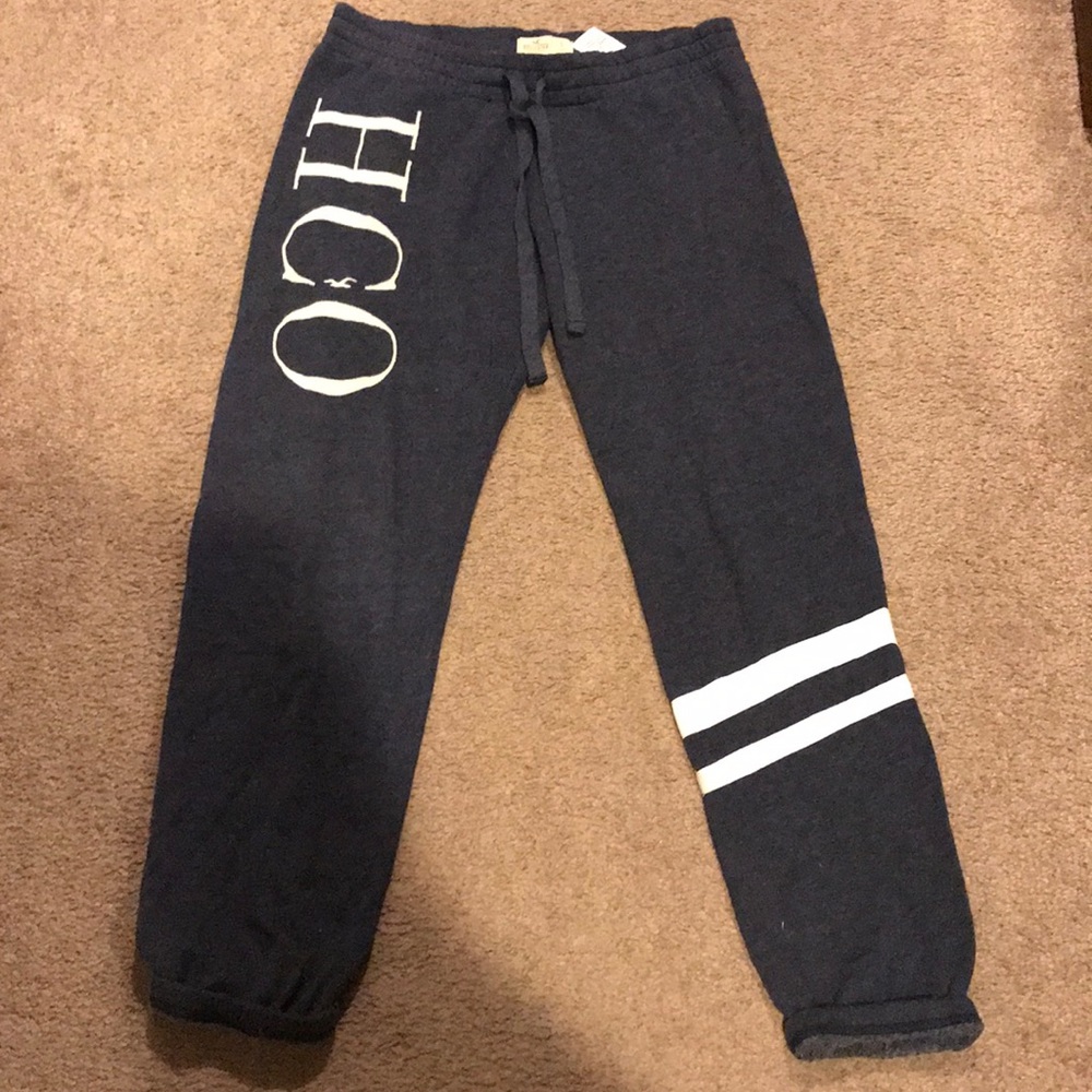 Like NEW! HOLLISTER Capris